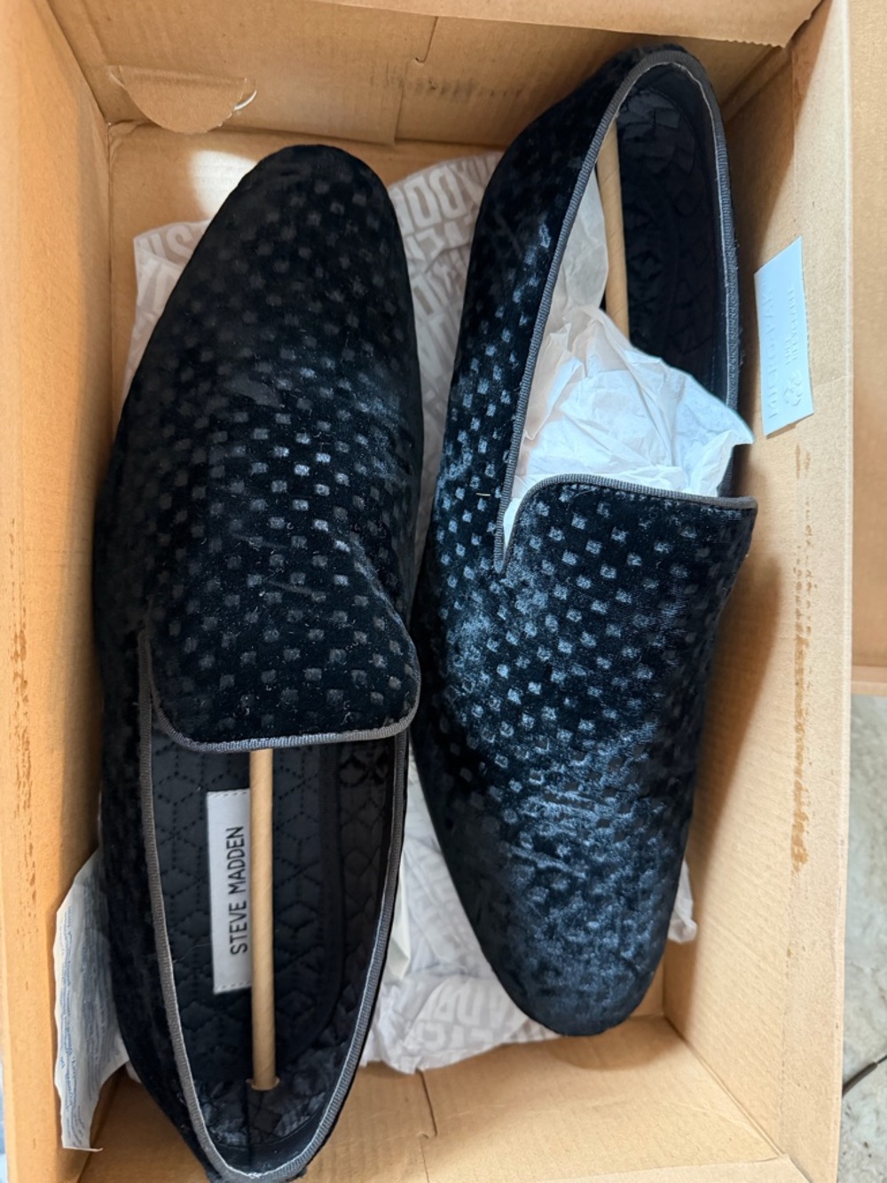 Steve Madden Black Velvet Patterned Slip-On Loafers